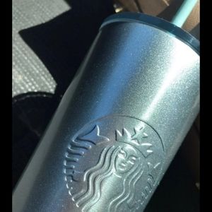 Starbucks 'Elsa' tumbler